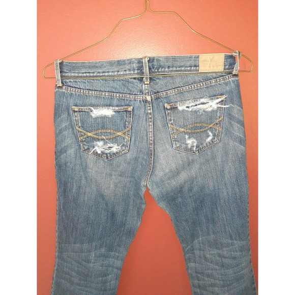 Abercrombie & Fitch Size 6 Women's Jeans Ripped #2 - Picture 3 of 3
